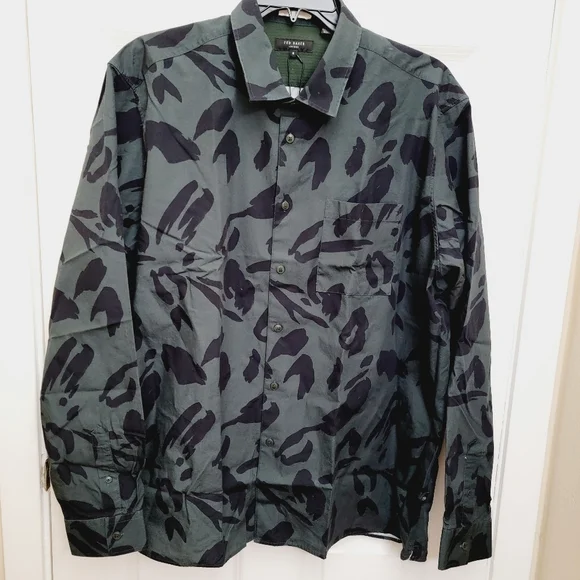 TED BAKER LONDON Karpas Animal Print Button-Up Shirt Plus Size